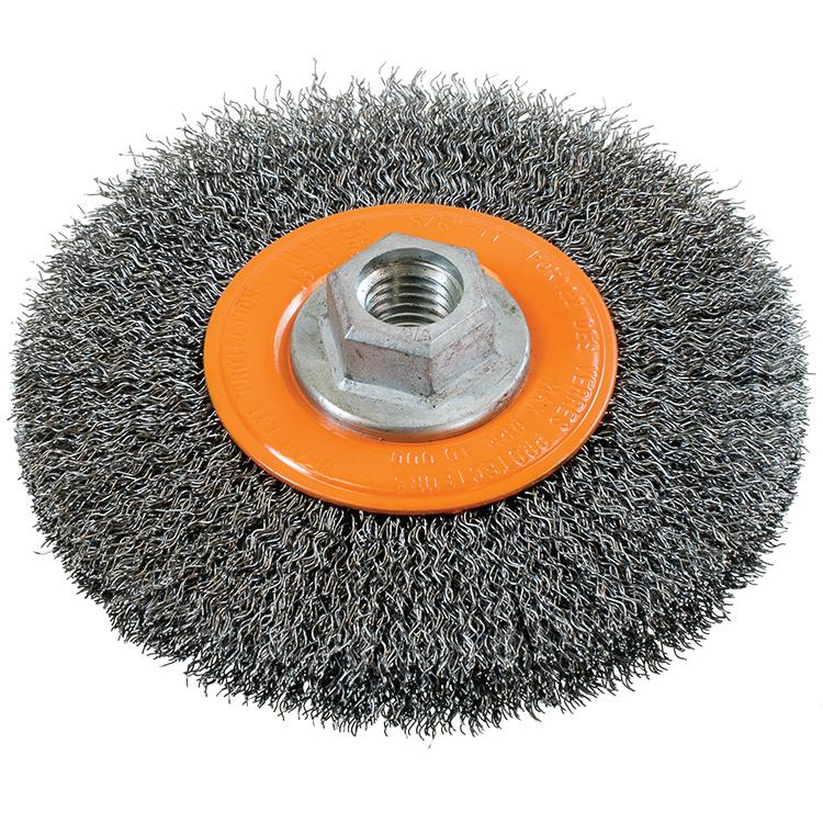 Brosse circulaire métallique à fils ondulés Walter 13-J504, 5 po, acier au carbone, largeur 5/8 po, filetage 5/8-11