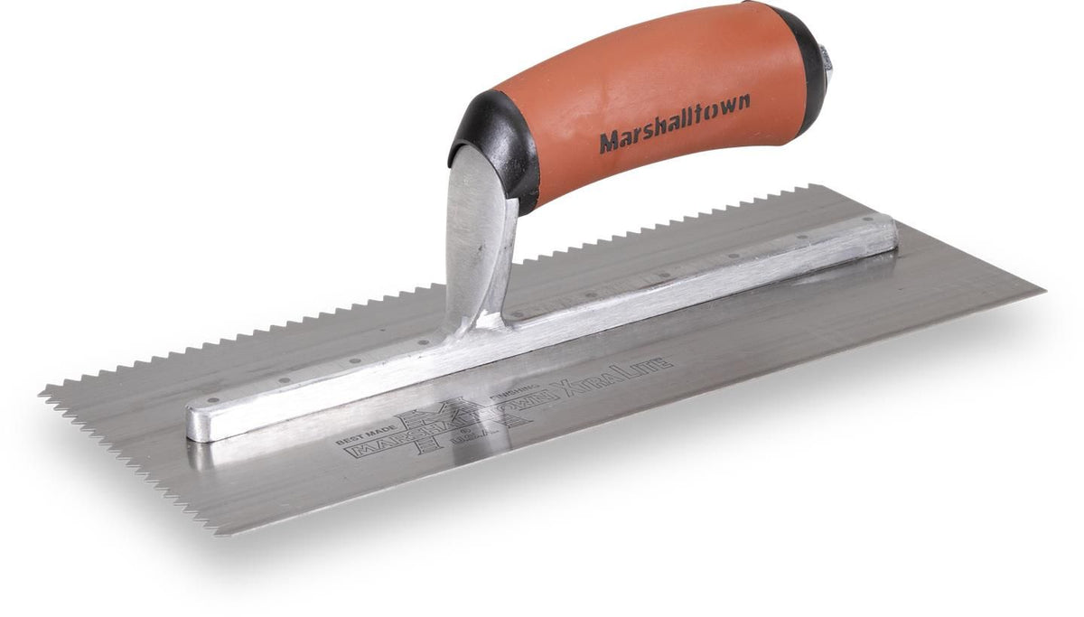 Truelle crantée Marshalltown 701SD, 11 x 4-1/2 po, encoche en V 7/32 po