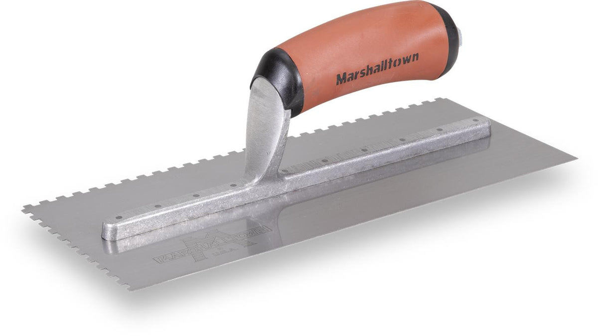Truelle crantée Marshalltown 703SD, 11 x 4-1/2 po, encoche carrée 3/16 po