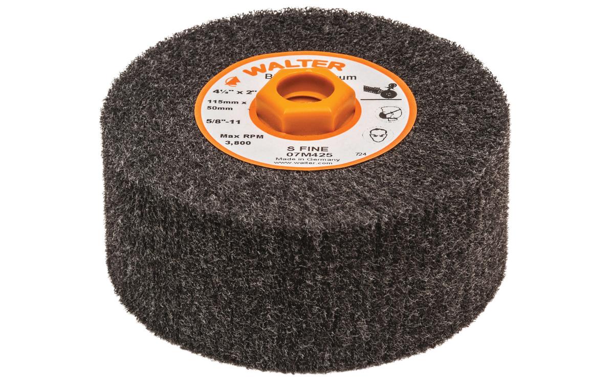 Tambour non tissé Walter 07-M425, 4-1/2 po x 2 po, grade très fin, filetage 5/8-11