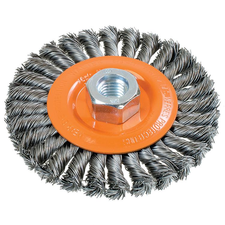 Brosse circulaire métallique large à fils torsadés en nœuds Walter 13-L454, 4-1/2 po, acier au carbone, largeur 3/8 po, filetage 5/8-11
