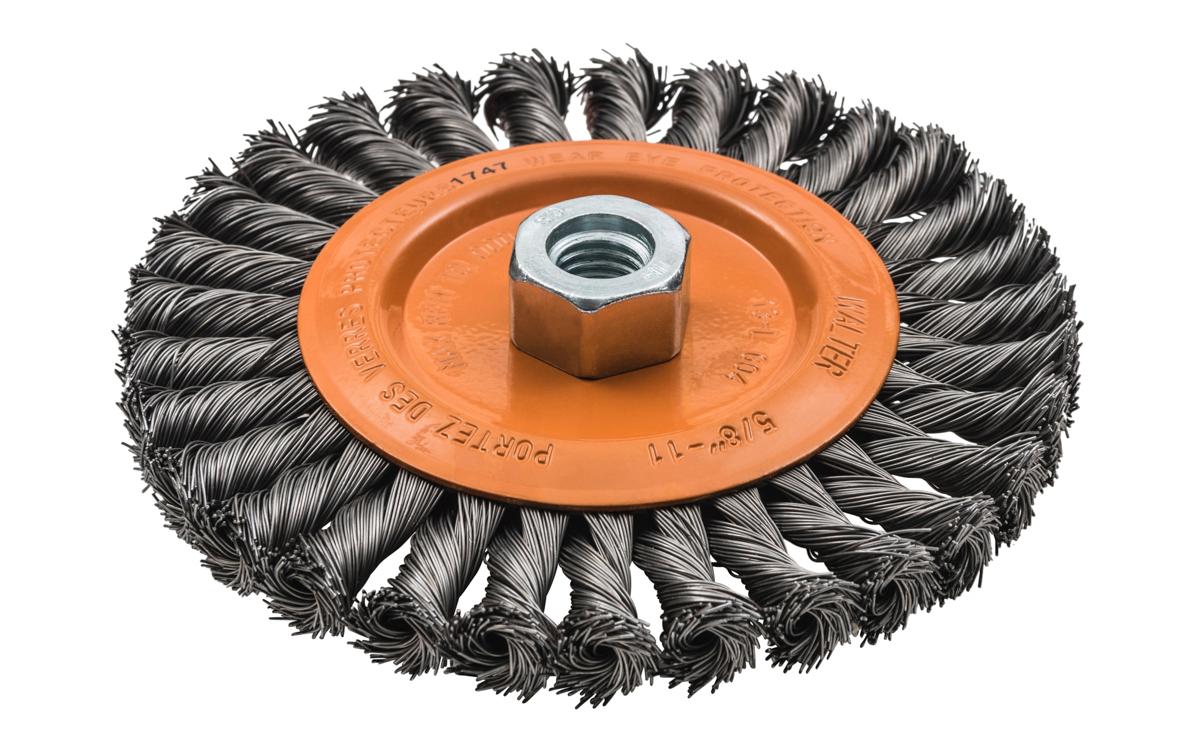 Brosse circulaire métallique large à fils torsadés en nœuds Walter 13-L604, 6 po, acier au carbone, largeur 3/8 po, filetage 5/8-11